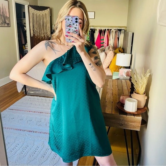 NEW Ann Taylor Green Satin Polka Dot One Shoulder Mini Dress - Picture 1 of 8
